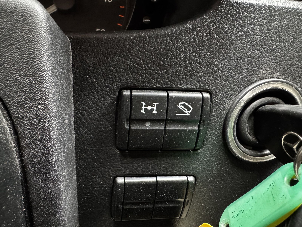 Dostavno vozilo s ravnom platformom, Dostavno vozilo s dvostrukom kabinom Mercedes-Benz Sprinter 315 CDI Doka 4x4 Allrad Untersetzung: slika Dostavno vozilo s ravnom platformom, Dostavno vozilo s dvostrukom kabinom Mercedes-Benz Sprinter 315 CDI Doka 4x4 Allrad Untersetzung