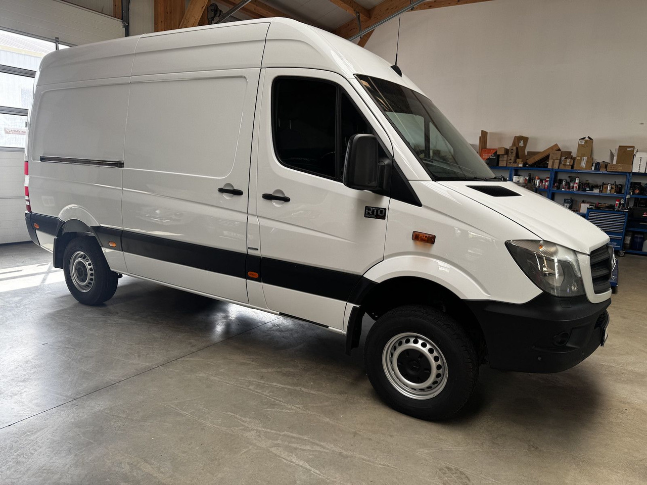 Mercedes-Benz Sprinter 319 CDI 4x4 3.0 V6 Untersetzung 1a! - Furgon: slika Mercedes-Benz Sprinter 319 CDI 4x4 3.0 V6 Untersetzung 1a! - Furgon Mercedes-Benz Sprinter 319 CDI 4x4 3.0 V6 Untersetzung 1a! - Furgon: slika Mercedes-Benz Sprinter 319 CDI 4x4 3.0 V6 Untersetzung 1a! - Furgon