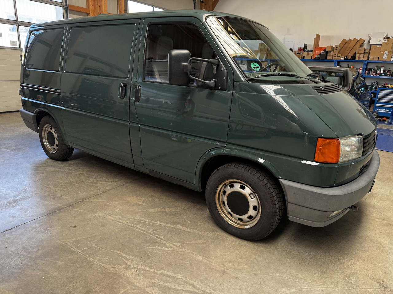 Volkswagen T4 2.5 Syncro 1. Hand H-Kennzeichen - Mali kombi: slika Volkswagen T4 2.5 Syncro 1. Hand H-Kennzeichen - Mali kombi Volkswagen T4 2.5 Syncro 1. Hand H-Kennzeichen - Mali kombi: slika Volkswagen T4 2.5 Syncro 1. Hand H-Kennzeichen - Mali kombi