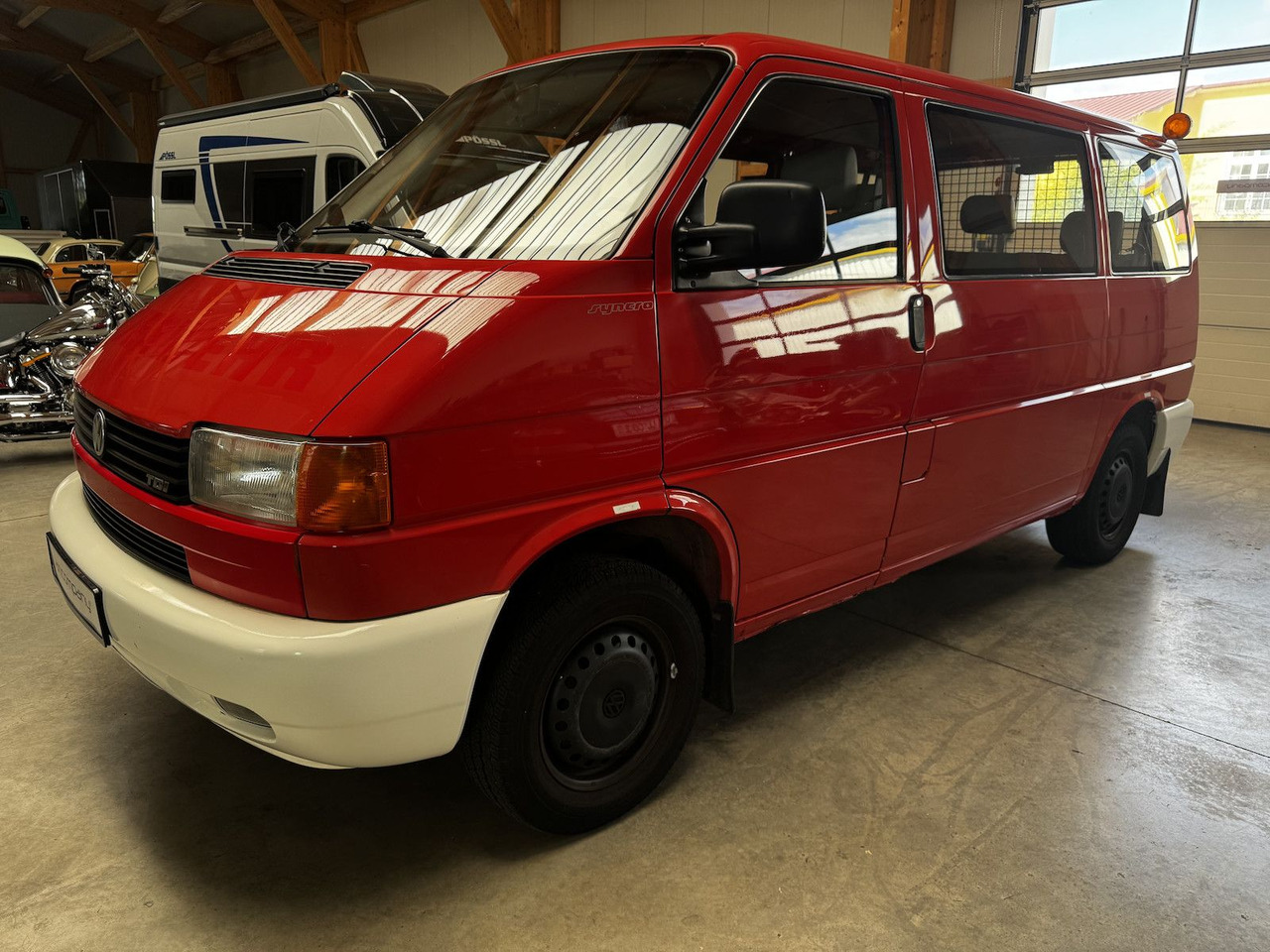 Volkswagen T4 2.5 TDI Syncro 4x4 7-Sitzer 1. Hand! - Putnički kombi: slika Volkswagen T4 2.5 TDI Syncro 4x4 7-Sitzer 1. Hand! - Putnički kombi Volkswagen T4 2.5 TDI Syncro 4x4 7-Sitzer 1. Hand! - Putnički kombi: slika Volkswagen T4 2.5 TDI Syncro 4x4 7-Sitzer 1. Hand! - Putnički kombi