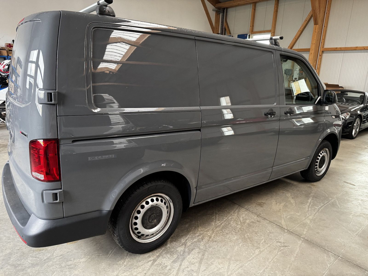 Volkswagen T6.1 Kasten KR 2.0 TDI 4Motion puregrey - Mali kombi: slika Volkswagen T6.1 Kasten KR 2.0 TDI 4Motion puregrey - Mali kombi Volkswagen T6.1 Kasten KR 2.0 TDI 4Motion puregrey - Mali kombi: slika Volkswagen T6.1 Kasten KR 2.0 TDI 4Motion puregrey - Mali kombi