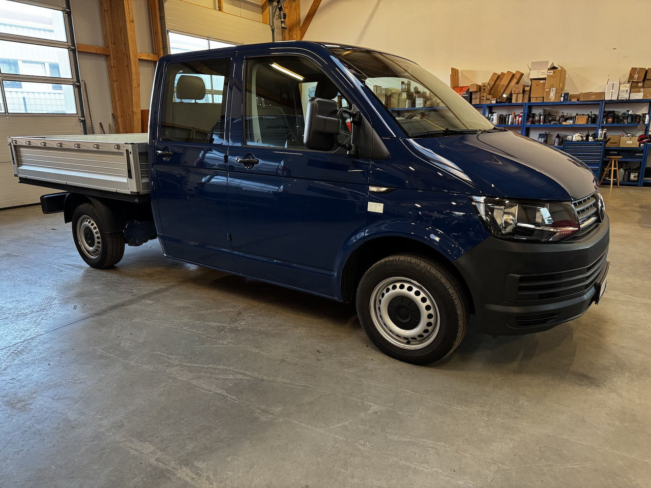 Volkswagen T6 Doka Pritsche 2.0 TDI 4Motion 4x4 indienblau - Dostavno vozilo s ravnom platformom: slika Volkswagen T6 Doka Pritsche 2.0 TDI 4Motion 4x4 indienblau - Dostavno vozilo s ravnom platformom Volkswagen T6 Doka Pritsche 2.0 TDI 4Motion 4x4 indienblau - Dostavno vozilo s ravnom platformom: slika Volkswagen T6 Doka Pritsche 2.0 TDI 4Motion 4x4 indienblau - Dostavno vozilo s ravnom platformom