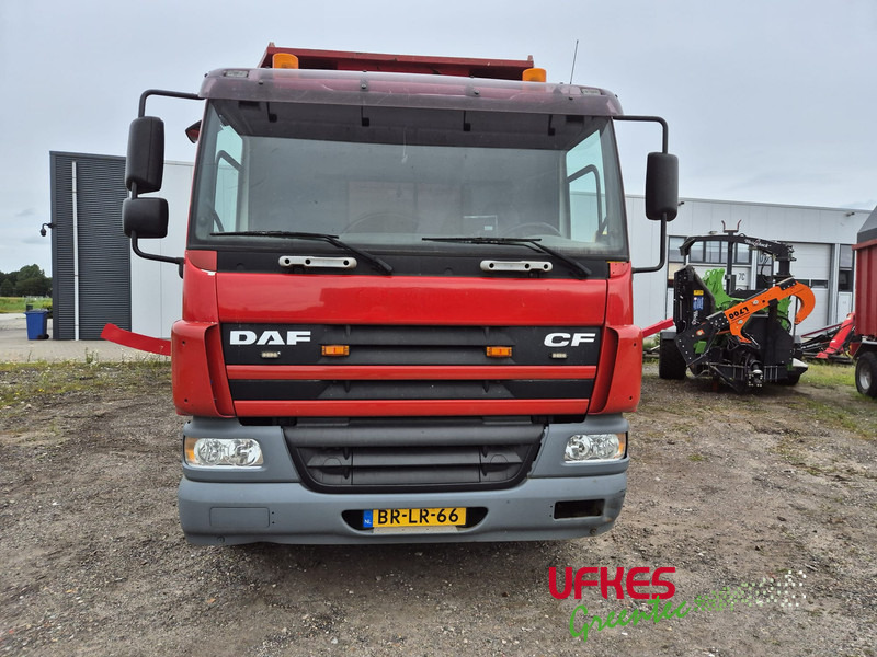 DAF AS75PC CF - Dostavno vozilo s ravnom platformom: slika DAF AS75PC CF - Dostavno vozilo s ravnom platformom DAF AS75PC CF - Dostavno vozilo s ravnom platformom: slika DAF AS75PC CF - Dostavno vozilo s ravnom platformom