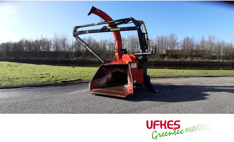 Greentec 930 / Mowi 300 - Drobilica za drvo: slika Greentec 930 / Mowi 300 - Drobilica za drvo Greentec 930 / Mowi 300 - Drobilica za drvo: slika Greentec 930 / Mowi 300 - Drobilica za drvo