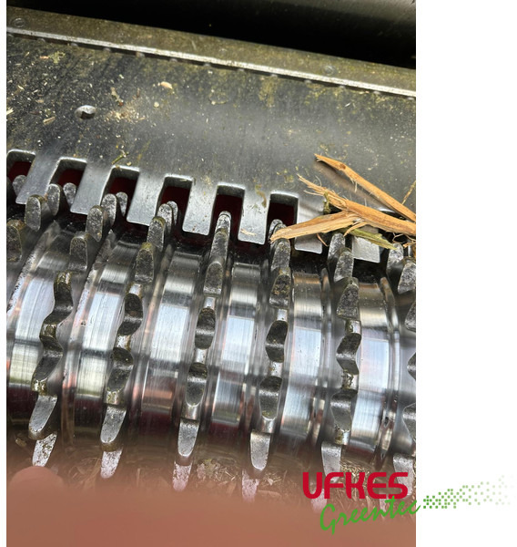 Drobilica za drvo Greentec 962/20 Chipper Combi: slika Drobilica za drvo Greentec 962/20 Chipper Combi Drobilica za drvo Greentec 962/20 Chipper Combi: slika Drobilica za drvo Greentec 962/20 Chipper Combi