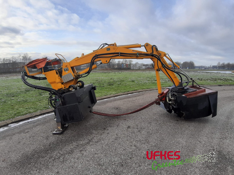 Griesser HK 5000 - Drobilica stabala: slika Griesser HK 5000 - Drobilica stabala Griesser HK 5000 - Drobilica stabala: slika Griesser HK 5000 - Drobilica stabala