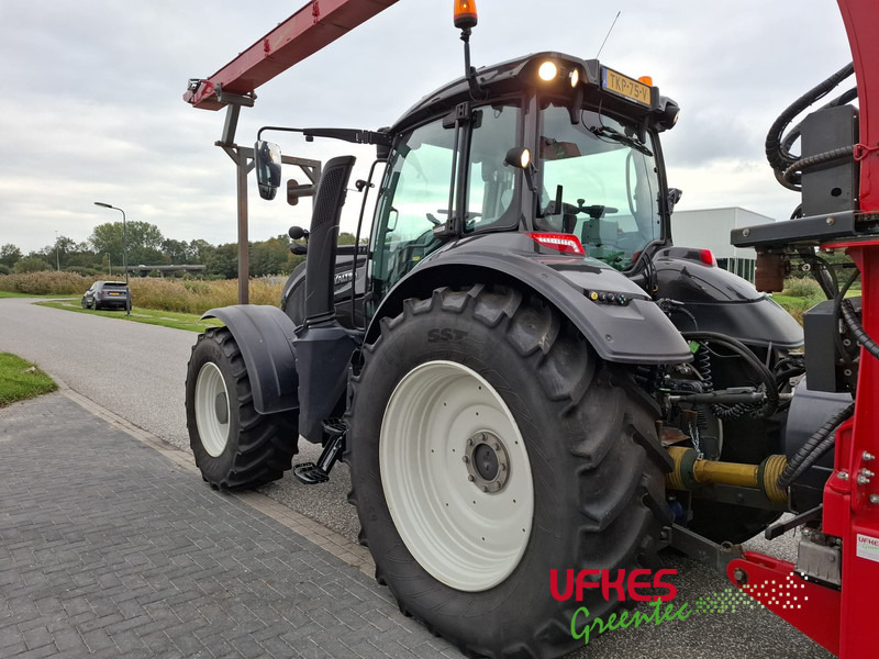 Valtra T 234 Direct TwinTrac - Traktor: slika Valtra T 234 Direct TwinTrac - Traktor Valtra T 234 Direct TwinTrac - Traktor: slika Valtra T 234 Direct TwinTrac - Traktor