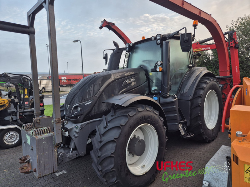 Valtra T 234 Direct TwinTrac - Traktor: slika Valtra T 234 Direct TwinTrac - Traktor Valtra T 234 Direct TwinTrac - Traktor: slika Valtra T 234 Direct TwinTrac - Traktor