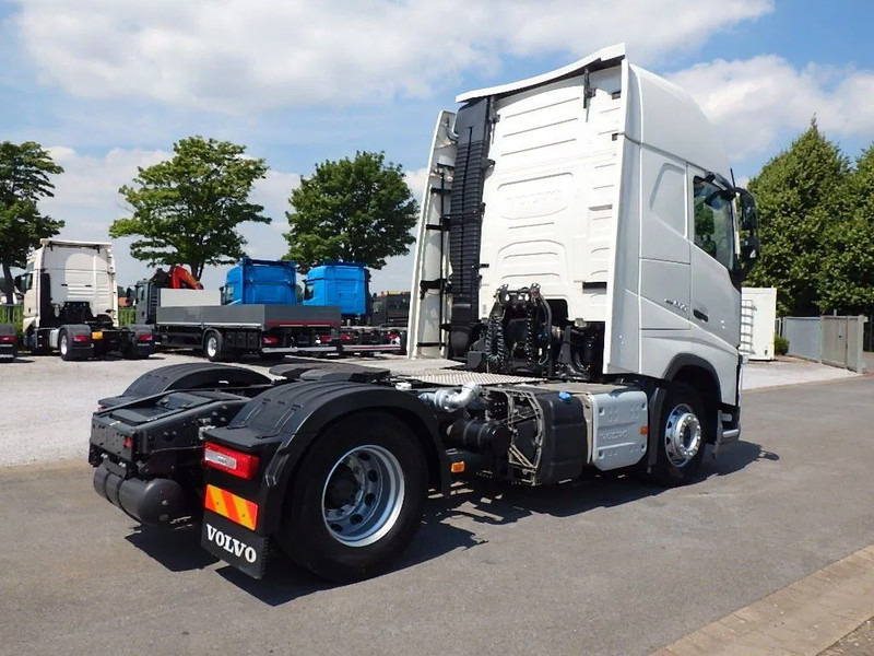 Volvo FH 500 Globetrotter XL 4x2 | Leasing - Tegljač: slika Volvo FH 500 Globetrotter XL 4x2 | Leasing - Tegljač Volvo FH 500 Globetrotter XL 4x2 | Leasing - Tegljač: slika Volvo FH 500 Globetrotter XL 4x2 | Leasing - Tegljač