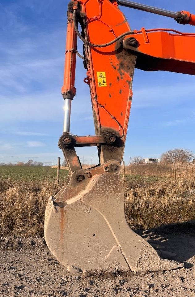 Hitachi ZX 690 LC H-6 ZX690LCR-6 - Bager gusjeničar: slika Hitachi ZX 690 LC H-6 ZX690LCR-6 - Bager gusjeničar Hitachi ZX 690 LC H-6 ZX690LCR-6 - Bager gusjeničar: slika Hitachi ZX 690 LC H-6 ZX690LCR-6 - Bager gusjeničar