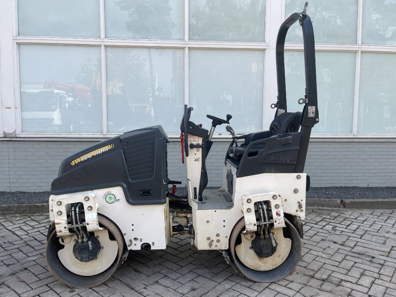 Bomag BW 100 AD M-5 - Valjak: slika Bomag BW 100 AD M-5 - Valjak Bomag BW 100 AD M-5 - Valjak: slika Bomag BW 100 AD M-5 - Valjak