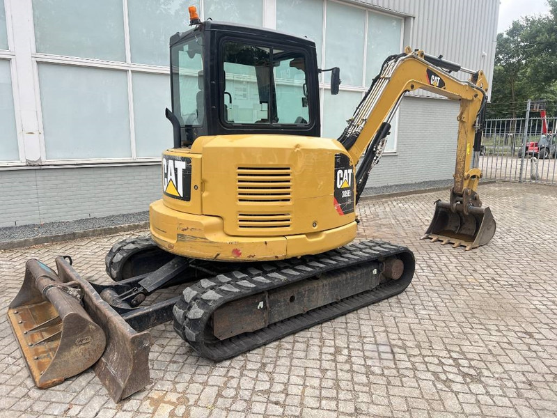 Cat 305 E2 CR 2019 - Mini bager: slika Cat 305 E2 CR 2019 - Mini bager Cat 305 E2 CR 2019 - Mini bager: slika Cat 305 E2 CR 2019 - Mini bager
