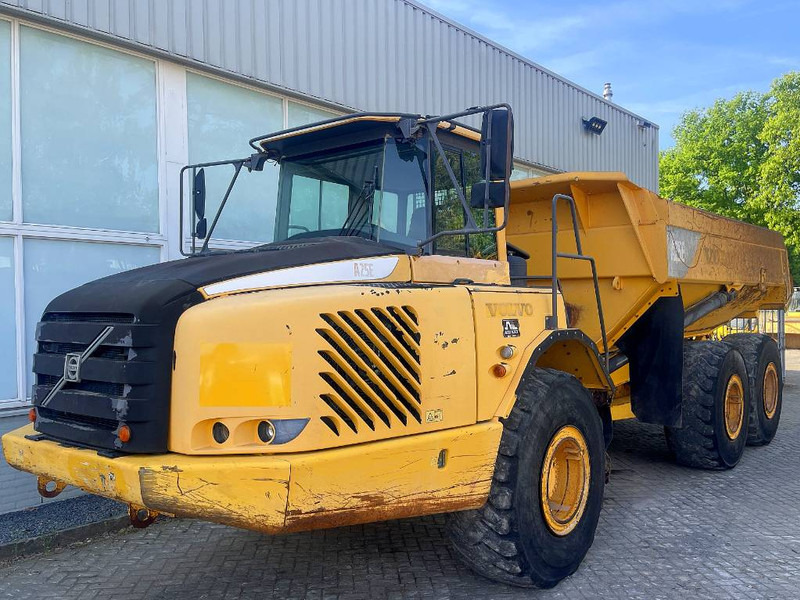Volvo A25E - Zglobni istovarivač: slika Volvo A25E - Zglobni istovarivač Volvo A25E - Zglobni istovarivač: slika Volvo A25E - Zglobni istovarivač
