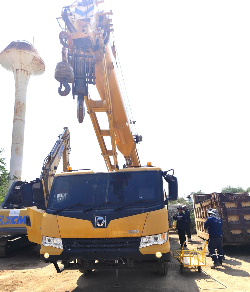 XCMG XCT30_Y 30ton truck crane diesel lift machine for sale - Građevinski strojevi: slika XCMG XCT30_Y 30ton truck crane diesel lift machine for sale - Građevinski strojevi XCMG XCT30_Y 30ton truck crane diesel lift machine for sale - Građevinski strojevi: slika XCMG XCT30_Y 30ton truck crane diesel lift machine for sale - Građevinski strojevi