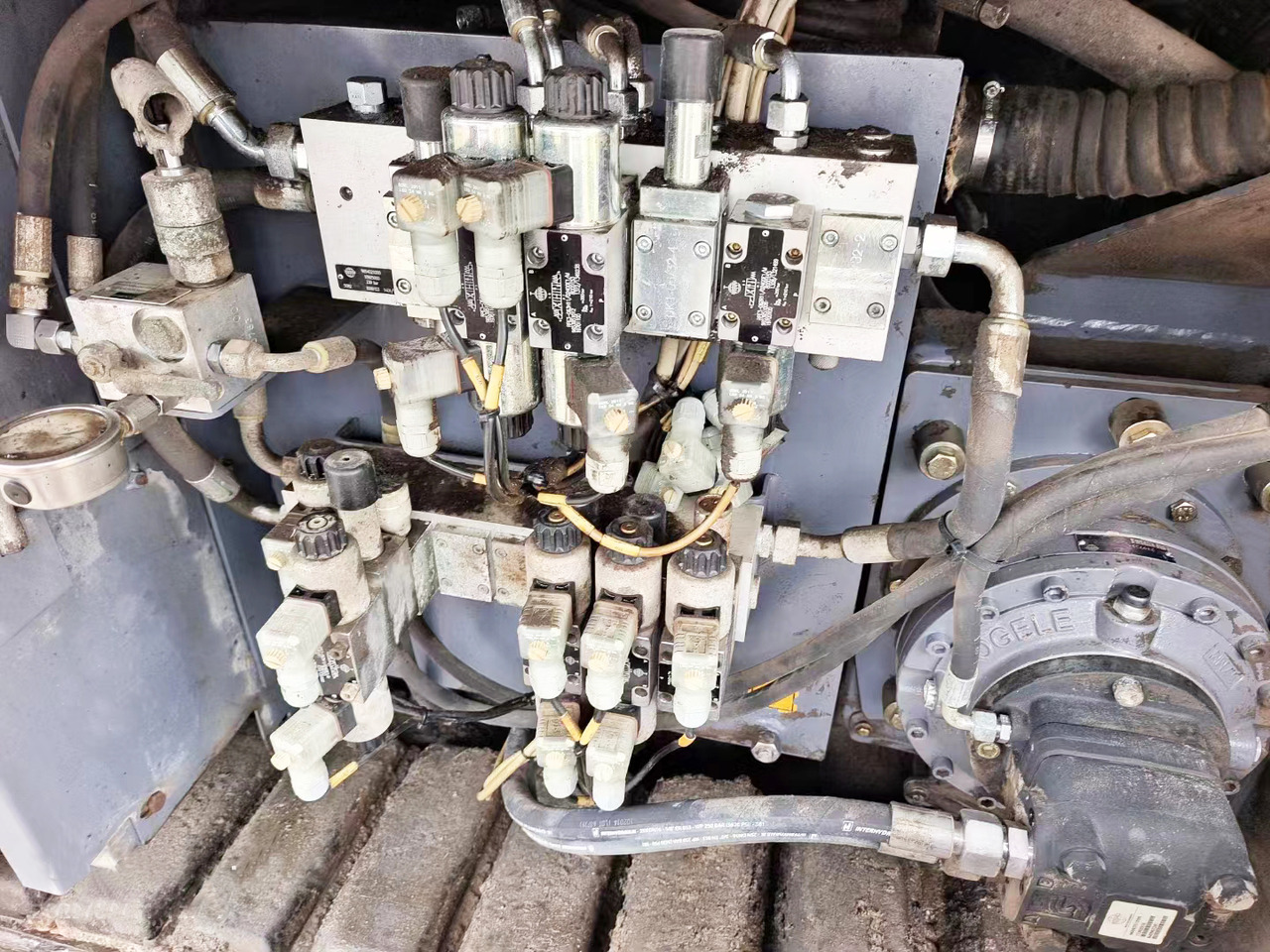 VOGELE S1800-2  Asphalt And Paver Driveway Best Sand To Use For Pavers - Finišer za asfalt: slika  VOGELE S1800-2  Asphalt And Paver Driveway Best Sand To Use For Pavers - Finišer za asfalt VOGELE S1800-2  Asphalt And Paver Driveway Best Sand To Use For Pavers - Finišer za asfalt: slika  VOGELE S1800-2  Asphalt And Paver Driveway Best Sand To Use For Pavers - Finišer za asfalt