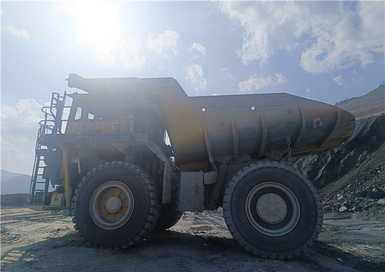 XCMG 2021 Year Used Mine Dump Truck Xde130 Second Hand 130 Ton Mining Dump Truck for Sale - Kruti istovarivač/ Kamion za prijevoz kamenja: slika XCMG 2021 Year Used Mine Dump Truck Xde130 Second Hand 130 Ton Mining Dump Truck for Sale - Kruti istovarivač/ Kamion za prijevoz kamenja XCMG 2021 Year Used Mine Dump Truck Xde130 Second Hand 130 Ton Mining Dump Truck for Sale - Kruti istovarivač/ Kamion za prijevoz kamenja: slika XCMG 2021 Year Used Mine Dump Truck Xde130 Second Hand 130 Ton Mining Dump Truck for Sale - Kruti istovarivač/ Kamion za prijevoz kamenja
