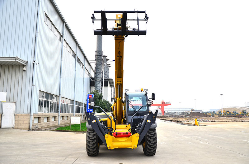 XCMG Certified Used 4.5t Small Telescopic Boom Telehandler Forklift Xc6-1056vn - Teleskopski rukovatelj: slika XCMG Certified Used 4.5t Small Telescopic Boom Telehandler Forklift Xc6-1056vn - Teleskopski rukovatelj XCMG Certified Used 4.5t Small Telescopic Boom Telehandler Forklift Xc6-1056vn - Teleskopski rukovatelj: slika XCMG Certified Used 4.5t Small Telescopic Boom Telehandler Forklift Xc6-1056vn - Teleskopski rukovatelj