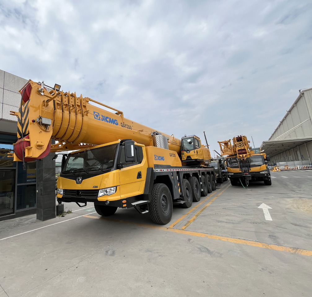 XCMG Factory Second Hand Mobile Truck Crane QAY200 200 Ton All Terrain Cranes In Good Condition - Autodizalica za sve terene: slika XCMG Factory Second Hand Mobile Truck Crane QAY200 200 Ton All Terrain Cranes In Good Condition - Autodizalica za sve terene XCMG Factory Second Hand Mobile Truck Crane QAY200 200 Ton All Terrain Cranes In Good Condition - Autodizalica za sve terene: slika XCMG Factory Second Hand Mobile Truck Crane QAY200 200 Ton All Terrain Cranes In Good Condition - Autodizalica za sve terene