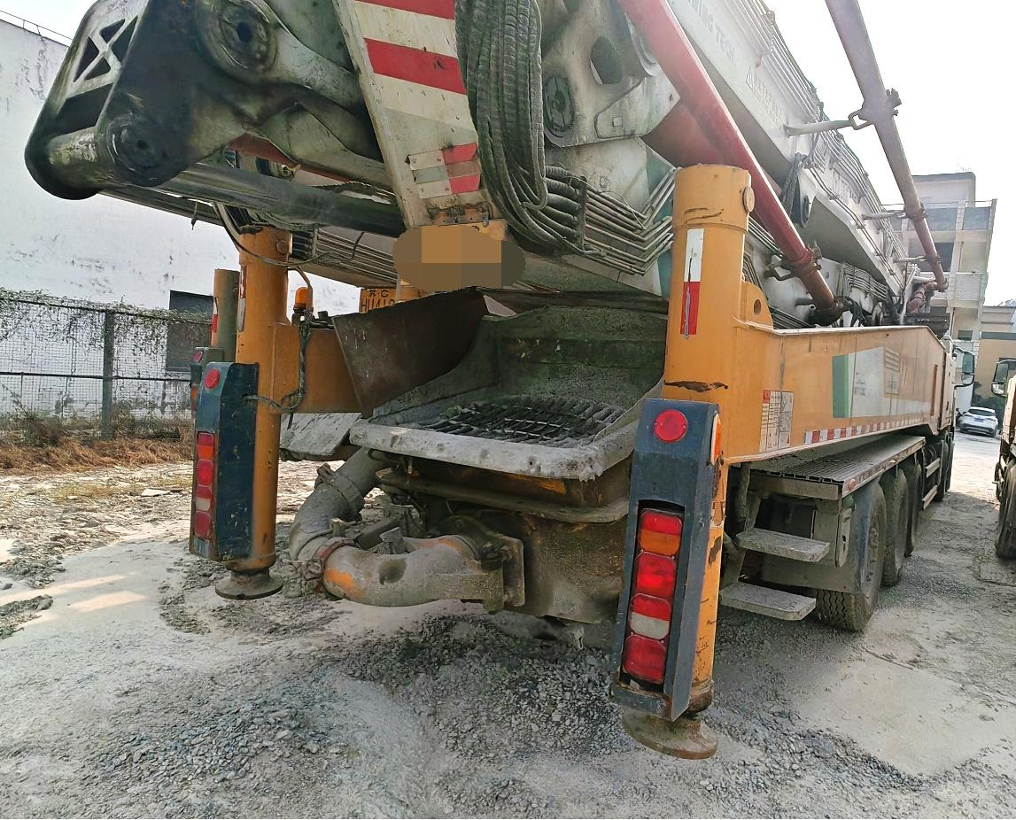 XCMG Manufacturer Second Hand 67m Diesel Hydraulic Concrete Pump HB67V Truck Mounted Concrete Pump Hot Sale - Beton pumpa: slika XCMG Manufacturer Second Hand 67m Diesel Hydraulic Concrete Pump HB67V Truck Mounted Concrete Pump Hot Sale - Beton pumpa XCMG Manufacturer Second Hand 67m Diesel Hydraulic Concrete Pump HB67V Truck Mounted Concrete Pump Hot Sale - Beton pumpa: slika XCMG Manufacturer Second Hand 67m Diesel Hydraulic Concrete Pump HB67V Truck Mounted Concrete Pump Hot Sale - Beton pumpa