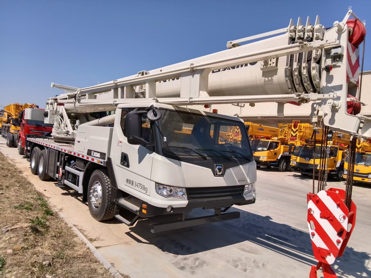 XCMG Official Construction Mini Mobile Crane QY30_TW 30 ton Used Small Hydraulic Crane Price - Autodizalica: slika XCMG Official Construction Mini Mobile Crane QY30_TW 30 ton Used Small Hydraulic Crane Price - Autodizalica XCMG Official Construction Mini Mobile Crane QY30_TW 30 ton Used Small Hydraulic Crane Price - Autodizalica: slika XCMG Official Construction Mini Mobile Crane QY30_TW 30 ton Used Small Hydraulic Crane Price - Autodizalica