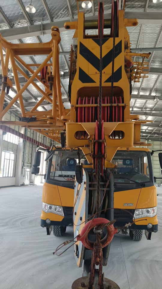 XCMG Official Second Hand 70 Ton Mobile Crane QY70K5D_1 Truck Mounted Crane - Autodizalica: slika XCMG Official Second Hand 70 Ton Mobile Crane QY70K5D_1 Truck Mounted Crane - Autodizalica XCMG Official Second Hand 70 Ton Mobile Crane QY70K5D_1 Truck Mounted Crane - Autodizalica: slika XCMG Official Second Hand 70 Ton Mobile Crane QY70K5D_1 Truck Mounted Crane - Autodizalica