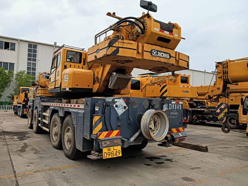 XCMG Official Second Hand Hydraulic Truck Crane XCT80L6 6-Section Arm Mobile Truck Crane For Sale - Autodizalica: slika XCMG Official Second Hand Hydraulic Truck Crane XCT80L6 6-Section Arm Mobile Truck Crane For Sale - Autodizalica XCMG Official Second Hand Hydraulic Truck Crane XCT80L6 6-Section Arm Mobile Truck Crane For Sale - Autodizalica: slika XCMG Official Second Hand Hydraulic Truck Crane XCT80L6 6-Section Arm Mobile Truck Crane For Sale - Autodizalica