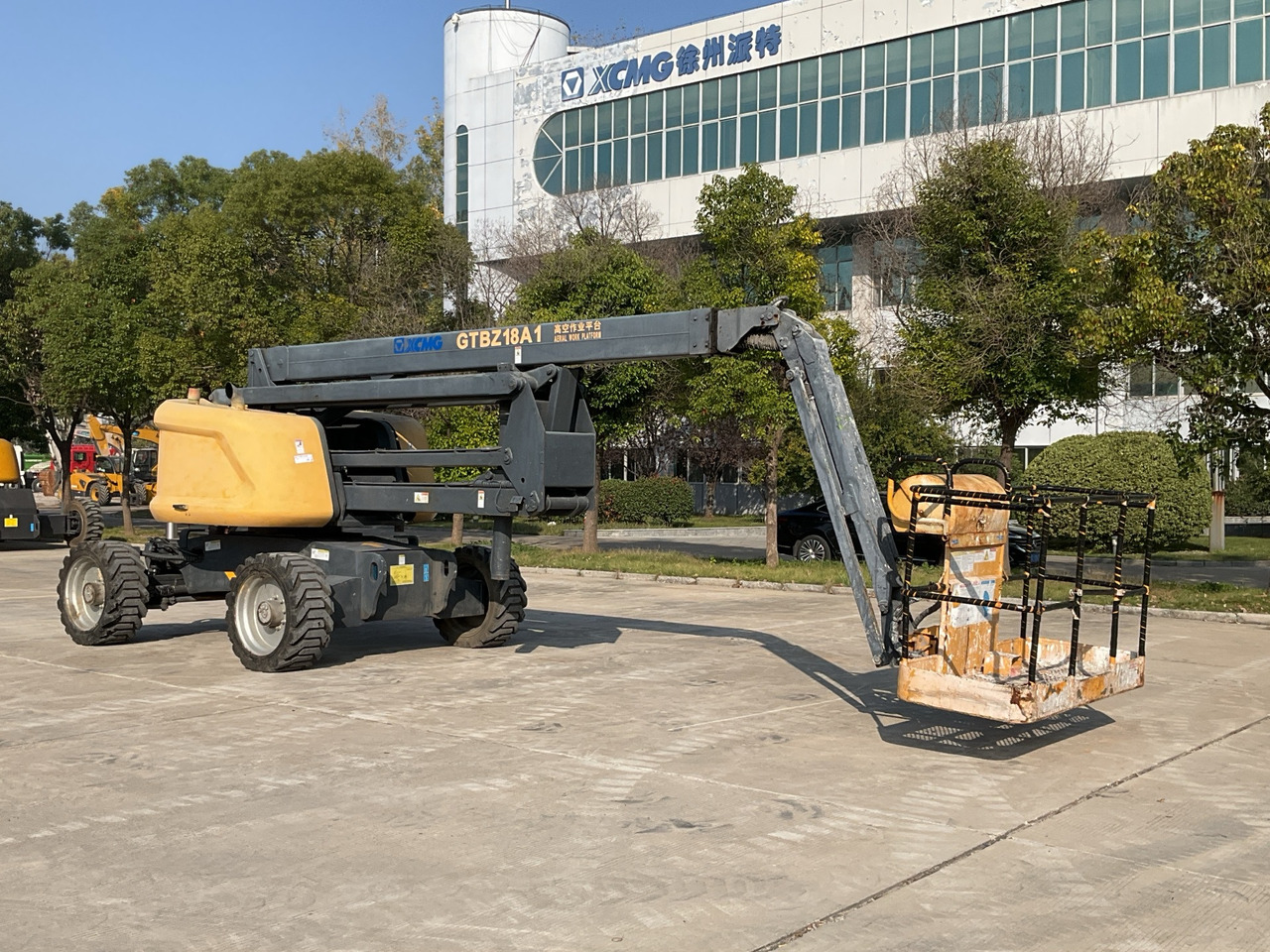 XCMG Official Second Hand Mobile Cherry Picker GTBZ18A1 18m Man Lift Boom Lift Price - Zglobni krak: slika XCMG Official Second Hand Mobile Cherry Picker GTBZ18A1 18m Man Lift Boom Lift Price - Zglobni krak XCMG Official Second Hand Mobile Cherry Picker GTBZ18A1 18m Man Lift Boom Lift Price - Zglobni krak: slika XCMG Official Second Hand Mobile Cherry Picker GTBZ18A1 18m Man Lift Boom Lift Price - Zglobni krak