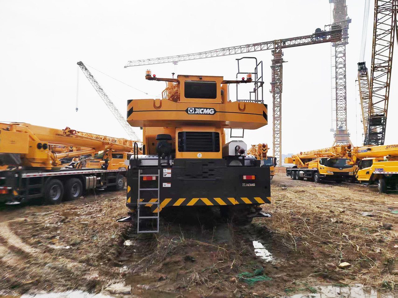 XCMG Official Second Hand Rough Terrain Cranes XCR70_S 70t Truck Crane Price For Sale - Autodizalica za teške terene: slika XCMG Official Second Hand Rough Terrain Cranes XCR70_S 70t Truck Crane Price For Sale - Autodizalica za teške terene XCMG Official Second Hand Rough Terrain Cranes XCR70_S 70t Truck Crane Price For Sale - Autodizalica za teške terene: slika XCMG Official Second Hand Rough Terrain Cranes XCR70_S 70t Truck Crane Price For Sale - Autodizalica za teške terene