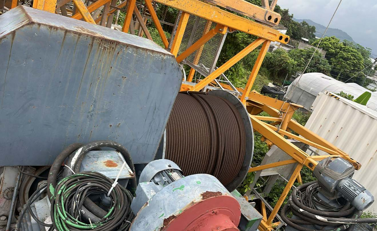 XCMG Official Second Hand Tower Crane 20ton XL6025-20 Luffing Tower Crane Price - Toranjska dizalica: slika XCMG Official Second Hand Tower Crane 20ton XL6025-20 Luffing Tower Crane Price - Toranjska dizalica XCMG Official Second Hand Tower Crane 20ton XL6025-20 Luffing Tower Crane Price - Toranjska dizalica: slika XCMG Official Second Hand Tower Crane 20ton XL6025-20 Luffing Tower Crane Price - Toranjska dizalica