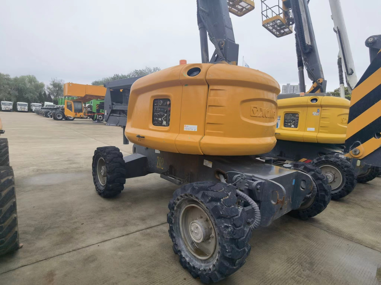 XCMG Official Used Aerial Work Platform Lift GTBZ18A1 18m Cherry Picker Boom Lift Hot Sale - Zglobni krak: slika XCMG Official Used Aerial Work Platform Lift GTBZ18A1 18m Cherry Picker Boom Lift Hot Sale - Zglobni krak XCMG Official Used Aerial Work Platform Lift GTBZ18A1 18m Cherry Picker Boom Lift Hot Sale - Zglobni krak: slika XCMG Official Used Aerial Work Platform Lift GTBZ18A1 18m Cherry Picker Boom Lift Hot Sale - Zglobni krak