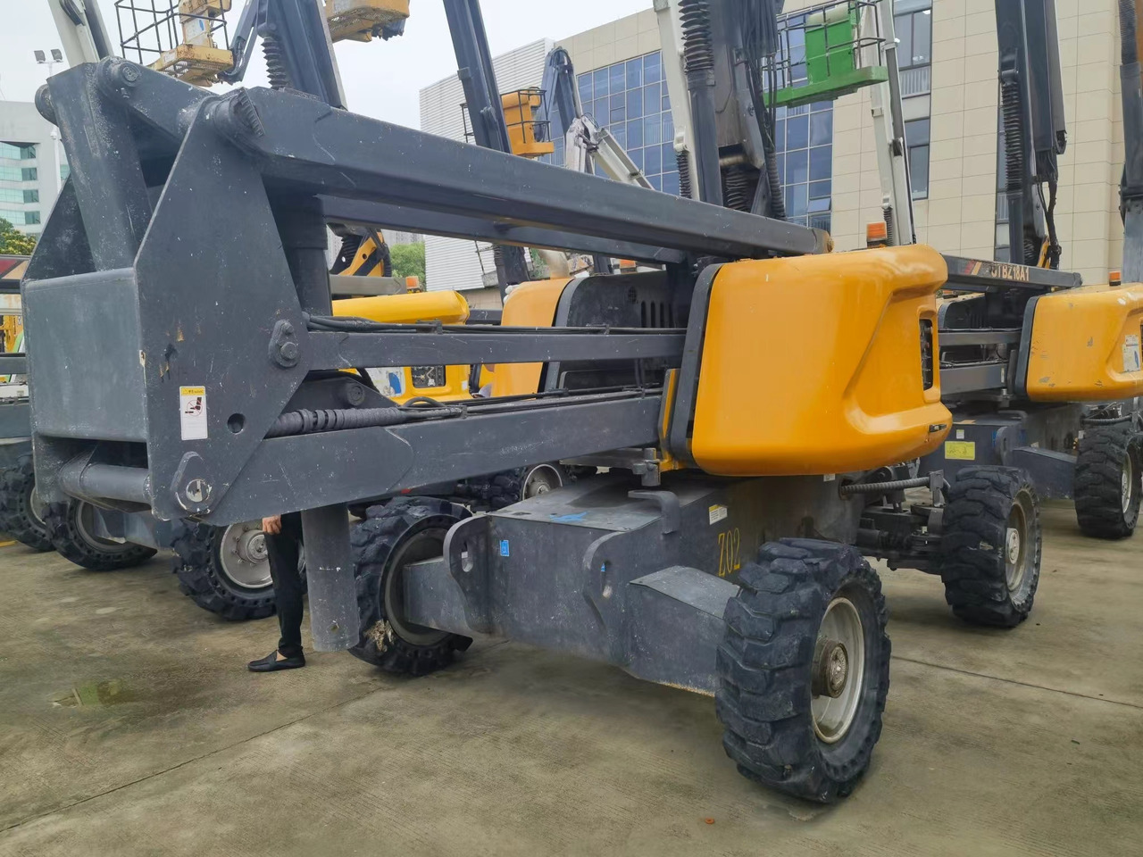 XCMG Official Used Aerial Work Platform Lift GTBZ18A1 18m Cherry Picker Boom Lift Hot Sale - Zglobni krak: slika XCMG Official Used Aerial Work Platform Lift GTBZ18A1 18m Cherry Picker Boom Lift Hot Sale - Zglobni krak XCMG Official Used Aerial Work Platform Lift GTBZ18A1 18m Cherry Picker Boom Lift Hot Sale - Zglobni krak: slika XCMG Official Used Aerial Work Platform Lift GTBZ18A1 18m Cherry Picker Boom Lift Hot Sale - Zglobni krak