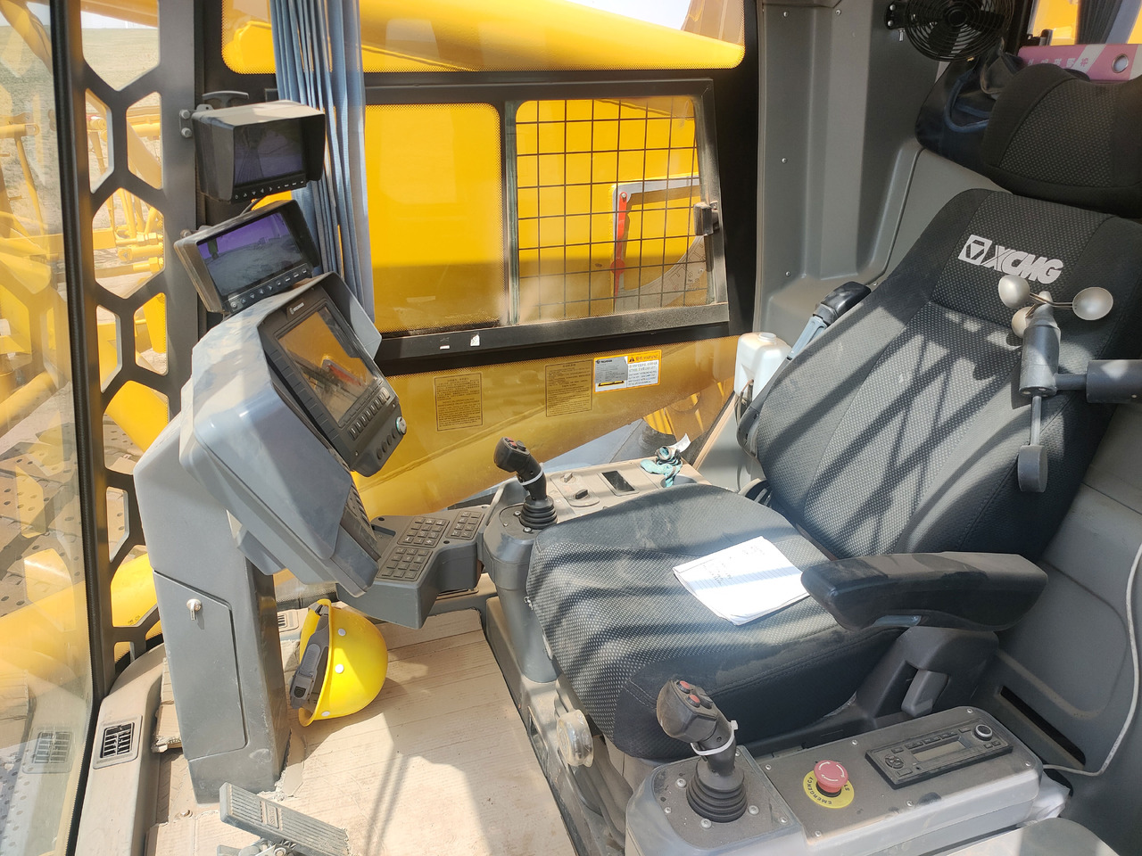 Dizalica gusjeničar XCMG Official Used Construction Crane XGC800A 800 Ton Mobile Crawler Crane Hot Sale: slika Dizalica gusjeničar XCMG Official Used Construction Crane XGC800A 800 Ton Mobile Crawler Crane Hot Sale