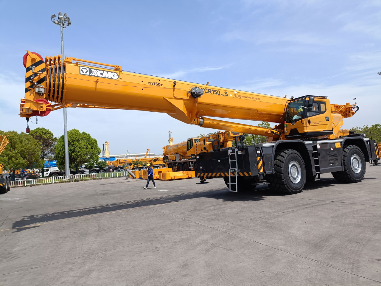 XCMG Official XCR150 Used Rough Terrain Mobile Crane 150 Ton Truck Crane Price - Autodizalica za teške terene: slika XCMG Official XCR150 Used Rough Terrain Mobile Crane 150 Ton Truck Crane Price - Autodizalica za teške terene XCMG Official XCR150 Used Rough Terrain Mobile Crane 150 Ton Truck Crane Price - Autodizalica za teške terene: slika XCMG Official XCR150 Used Rough Terrain Mobile Crane 150 Ton Truck Crane Price - Autodizalica za teške terene