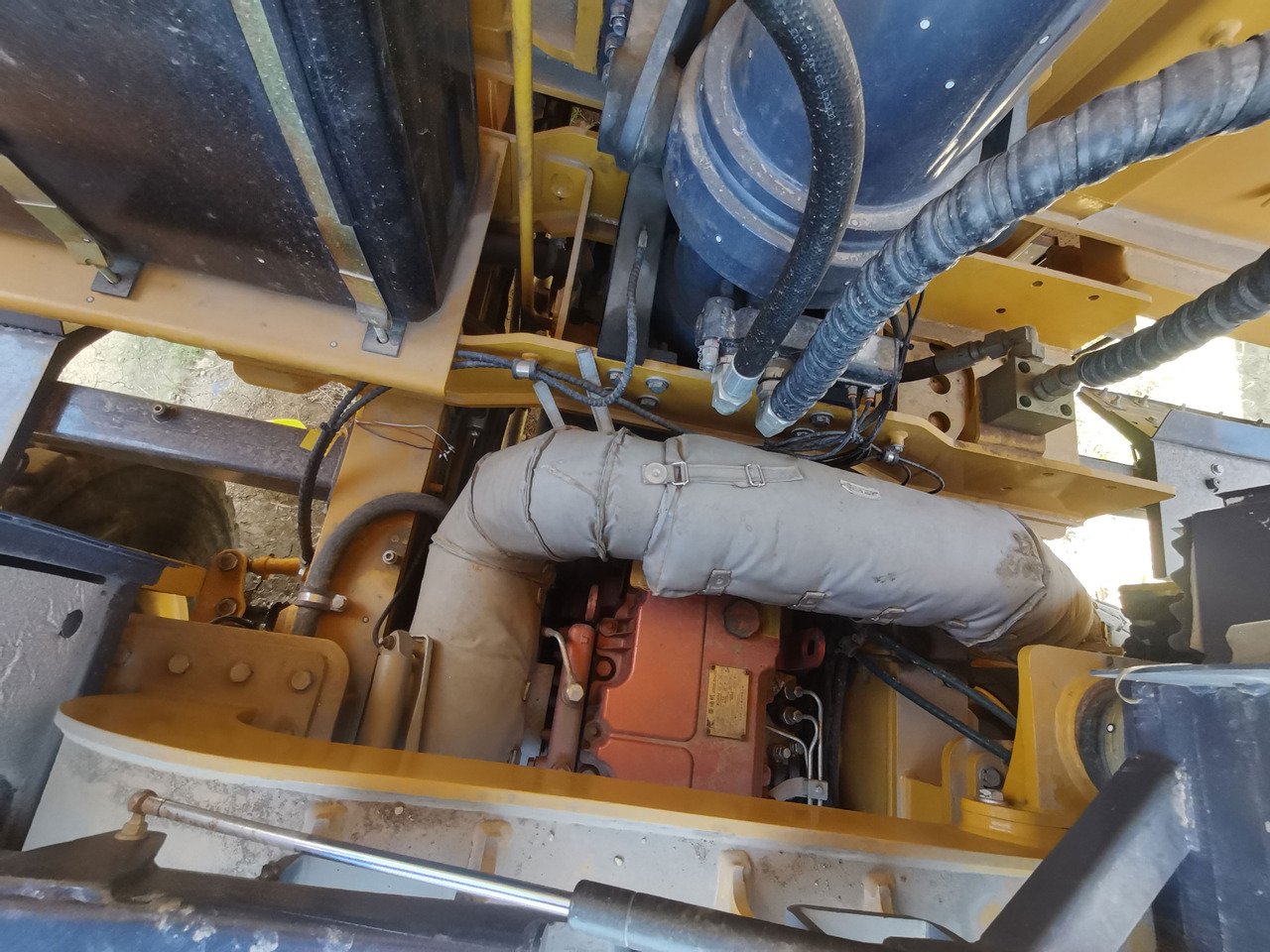 Istovarivač XCMG Official XDR80T 70 Ton Wheel Dumper Second Hand Chinese Tipper Truck Best Price: slika Istovarivač XCMG Official XDR80T 70 Ton Wheel Dumper Second Hand Chinese Tipper Truck Best Price