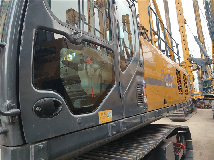 XCMG Official Xe400e Second Hand Hydraulic Rotary Piling Rig Used Rotary Table Drilling Rig - Zabijač stupova: slika XCMG Official Xe400e Second Hand Hydraulic Rotary Piling Rig Used Rotary Table Drilling Rig - Zabijač stupova XCMG Official Xe400e Second Hand Hydraulic Rotary Piling Rig Used Rotary Table Drilling Rig - Zabijač stupova: slika XCMG Official Xe400e Second Hand Hydraulic Rotary Piling Rig Used Rotary Table Drilling Rig - Zabijač stupova