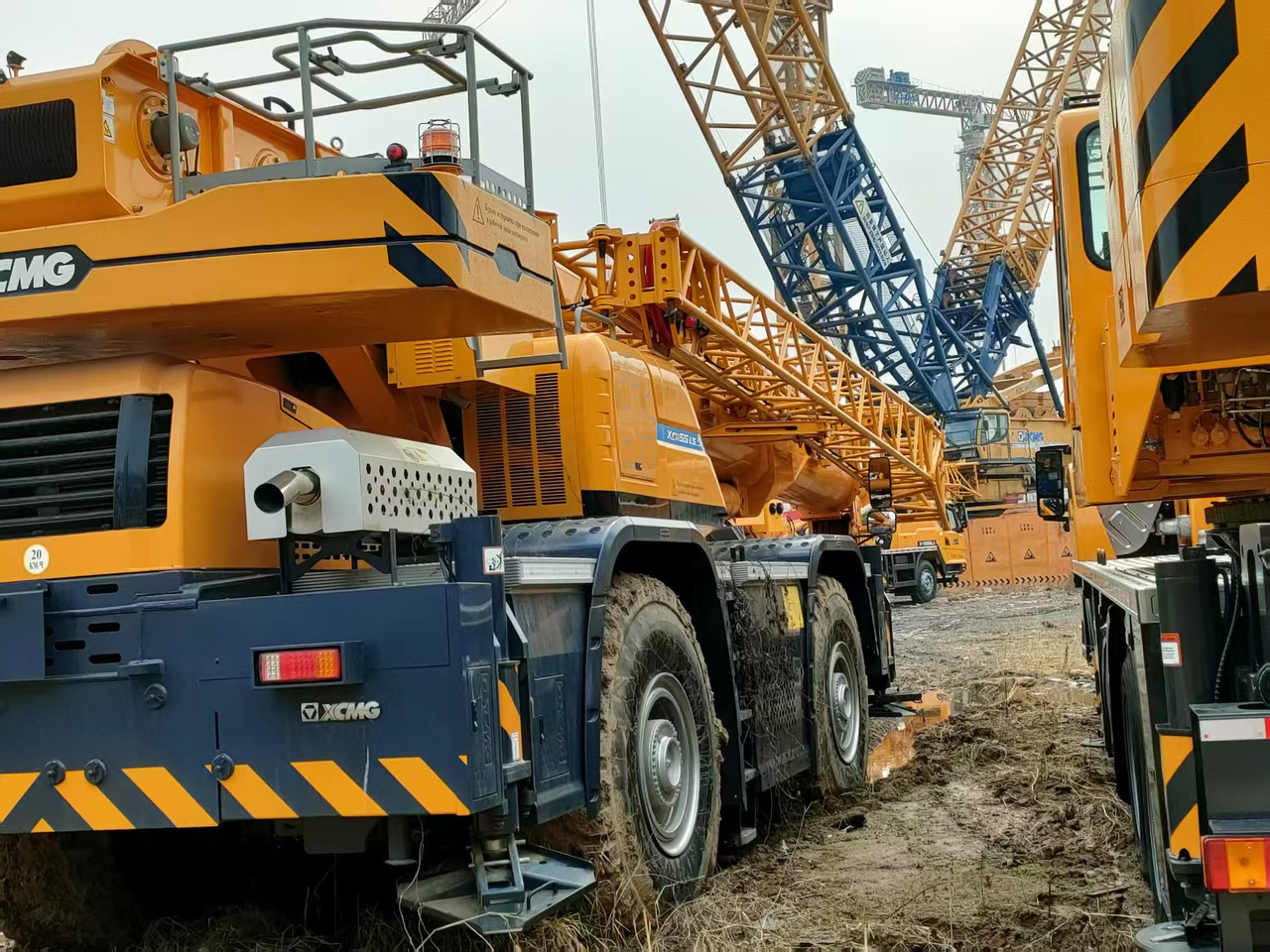 XCMG Popular Used Rough Terrain Crane XCR55L5_S 55T Hydrauli Crane Low Price - Autodizalica za teške terene: slika XCMG Popular Used Rough Terrain Crane XCR55L5_S 55T Hydrauli Crane Low Price - Autodizalica za teške terene XCMG Popular Used Rough Terrain Crane XCR55L5_S 55T Hydrauli Crane Low Price - Autodizalica za teške terene: slika XCMG Popular Used Rough Terrain Crane XCR55L5_S 55T Hydrauli Crane Low Price - Autodizalica za teške terene