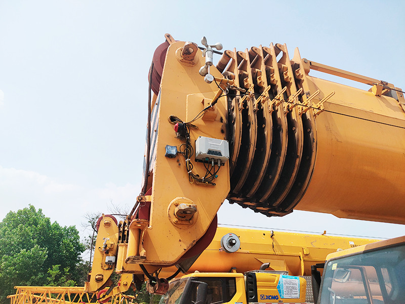 Autodizalica XCMG QY95K7C 95ton mobile truck crane 2021 price: slika Autodizalica XCMG QY95K7C 95ton mobile truck crane 2021 price