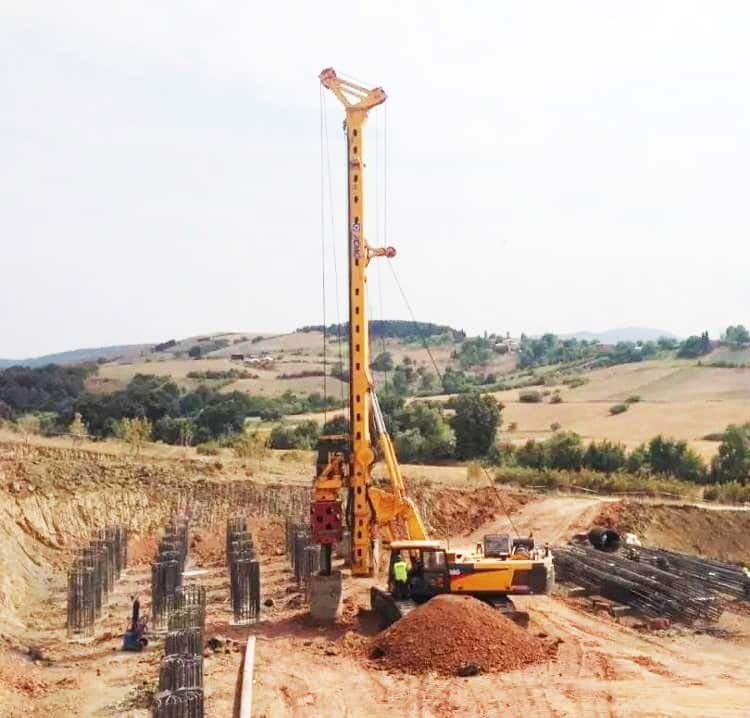 XCMG Used Drilling Rig Water XR280D Rock Drill Rig Machinery Drill - Platforma za bušenje: slika XCMG Used Drilling Rig Water XR280D Rock Drill Rig Machinery Drill - Platforma za bušenje XCMG Used Drilling Rig Water XR280D Rock Drill Rig Machinery Drill - Platforma za bušenje: slika XCMG Used Drilling Rig Water XR280D Rock Drill Rig Machinery Drill - Platforma za bušenje
