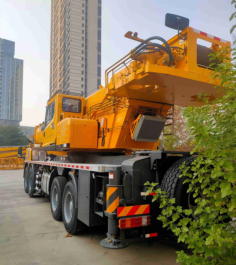 XCMG XCT100L7-I 100ton used pickup mobile hoist crane price - Autodizalica: slika XCMG XCT100L7-I 100ton used pickup mobile hoist crane price - Autodizalica XCMG XCT100L7-I 100ton used pickup mobile hoist crane price - Autodizalica: slika XCMG XCT100L7-I 100ton used pickup mobile hoist crane price - Autodizalica