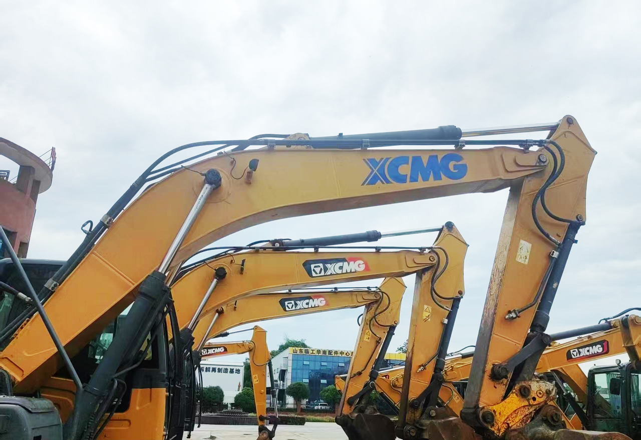 XCMG XE215DA 20ton medium used crawler excavator hydraulic price - Bager gusjeničar: slika XCMG XE215DA 20ton medium used crawler excavator hydraulic price - Bager gusjeničar XCMG XE215DA 20ton medium used crawler excavator hydraulic price - Bager gusjeničar: slika XCMG XE215DA 20ton medium used crawler excavator hydraulic price - Bager gusjeničar