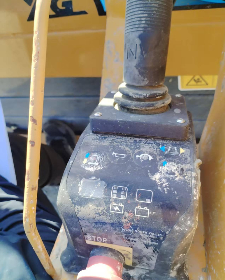 XCMG XG1008HA-Li 10m used Lithium battery scissor aerial work platform - Škarasta podizna platforma: slika XCMG XG1008HA-Li 10m used Lithium battery scissor aerial work platform - Škarasta podizna platforma XCMG XG1008HA-Li 10m used Lithium battery scissor aerial work platform - Škarasta podizna platforma: slika XCMG XG1008HA-Li 10m used Lithium battery scissor aerial work platform - Škarasta podizna platforma