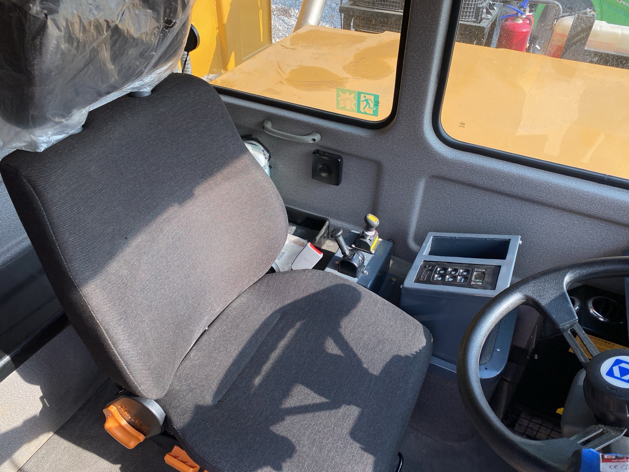 XCMG XKT105A used Wide-Body dump truck for mining - Rudarski strojevi: slika XCMG XKT105A used Wide-Body dump truck for mining - Rudarski strojevi XCMG XKT105A used Wide-Body dump truck for mining - Rudarski strojevi: slika XCMG XKT105A used Wide-Body dump truck for mining - Rudarski strojevi