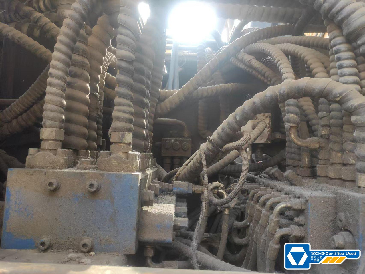 XCMG XR280D used hydraulic rotary drilling rig machine price - Platforma za bušenje: slika XCMG XR280D used hydraulic rotary drilling rig machine price - Platforma za bušenje XCMG XR280D used hydraulic rotary drilling rig machine price - Platforma za bušenje: slika XCMG XR280D used hydraulic rotary drilling rig machine price - Platforma za bušenje