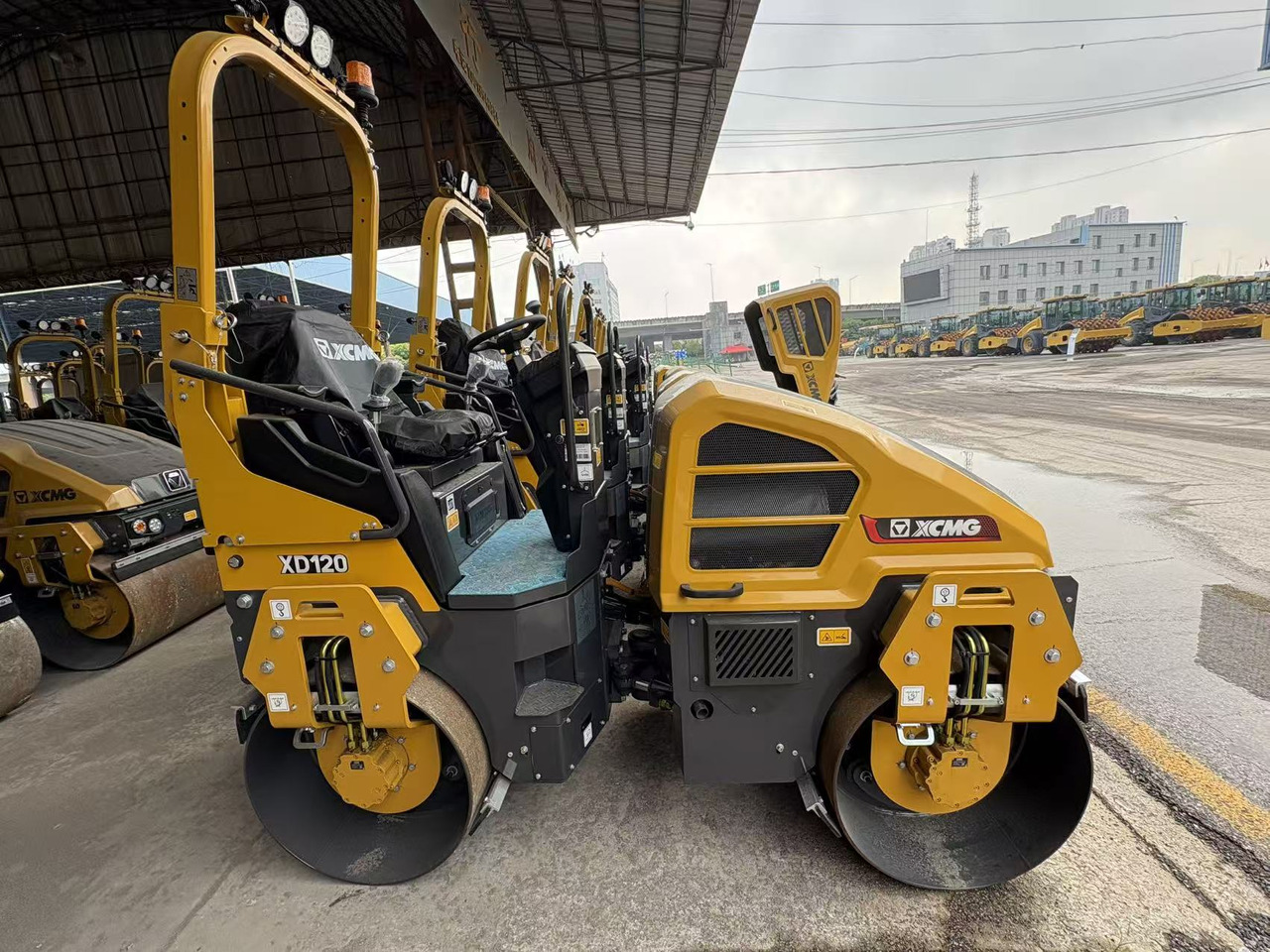XCMG small XD120 Double Drum Vibratory Road Roller - Mini valjak: slika XCMG small XD120 Double Drum Vibratory Road Roller - Mini valjak XCMG small XD120 Double Drum Vibratory Road Roller - Mini valjak: slika XCMG small XD120 Double Drum Vibratory Road Roller - Mini valjak