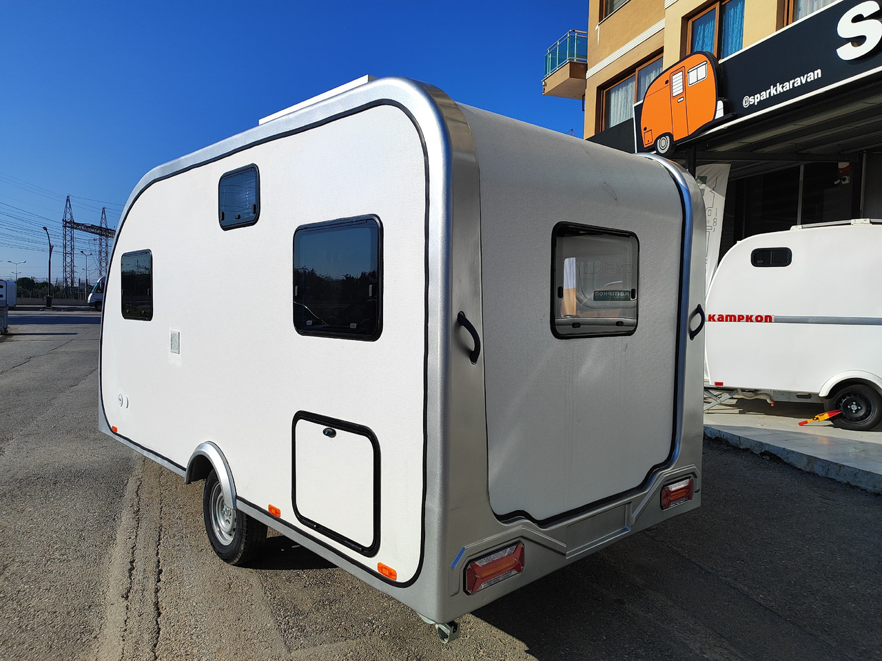 5 STAR CAMPER TRAİLER CTP 450 C 2025 - Kamp prikolica: slika 5 STAR CAMPER TRAİLER CTP 450 C 2025 - Kamp prikolica 5 STAR CAMPER TRAİLER CTP 450 C 2025 - Kamp prikolica: slika 5 STAR CAMPER TRAİLER CTP 450 C 2025 - Kamp prikolica
