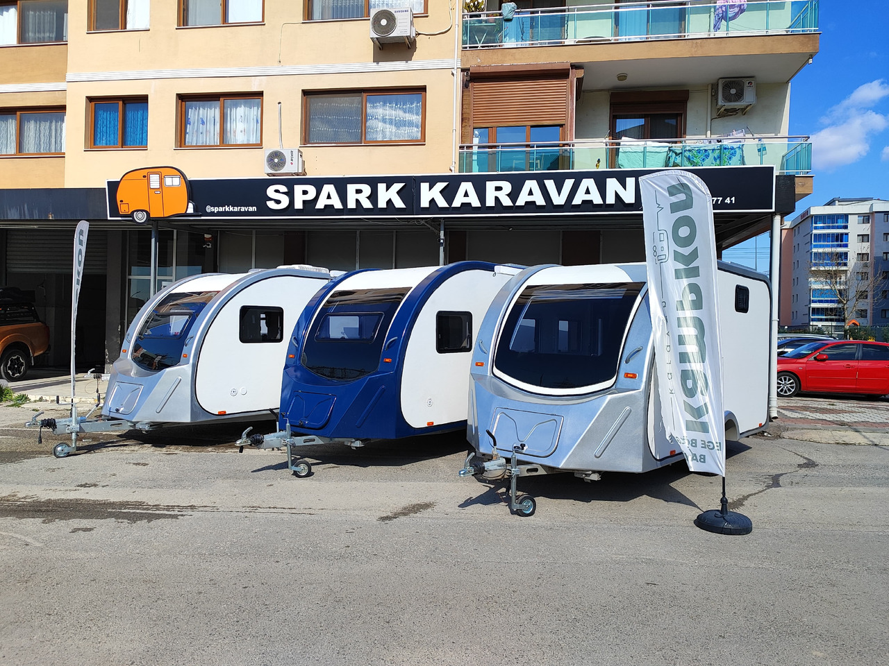 KAMPKON DEALER - Kamp prikolica: slika KAMPKON DEALER - Kamp prikolica KAMPKON DEALER - Kamp prikolica: slika KAMPKON DEALER - Kamp prikolica