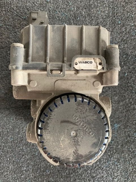 1867005 DAF XF 106 truck - Kočioni ventil za Kamion: slika 1867005 DAF XF 106 truck - Kočioni ventil za Kamion 1867005 DAF XF 106 truck - Kočioni ventil za Kamion: slika 1867005 DAF XF 106 truck - Kočioni ventil za Kamion