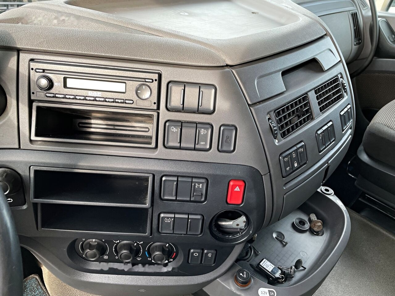 Kabina za Kamion 2014   DAF XF 106 truck: slika Kabina za Kamion 2014   DAF XF 106 truck