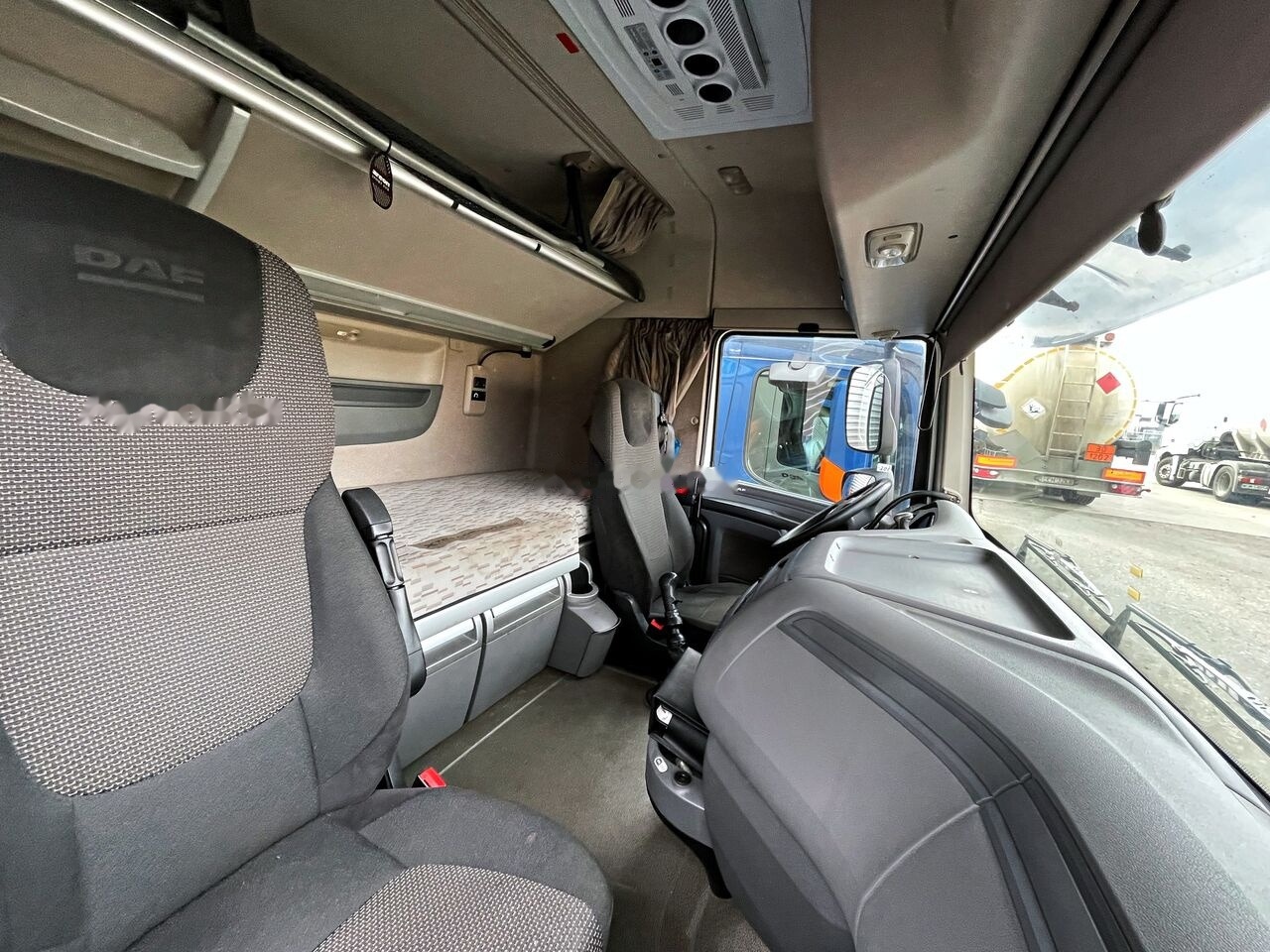 Kabina za Kamion 2014   DAF XF 106 truck: slika Kabina za Kamion 2014   DAF XF 106 truck