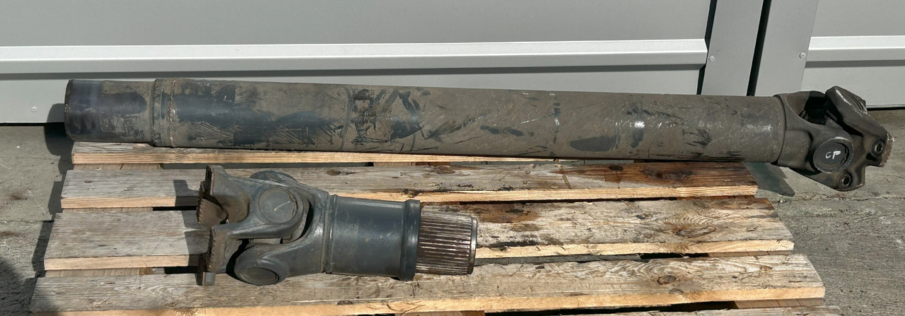 DAF CF EURO 6 440 DRIVE SHAFT LENGTH 1640 MM - Kardansko vratilo: slika DAF CF EURO 6 440 DRIVE SHAFT LENGTH 1640 MM - Kardansko vratilo DAF CF EURO 6 440 DRIVE SHAFT LENGTH 1640 MM - Kardansko vratilo: slika DAF CF EURO 6 440 DRIVE SHAFT LENGTH 1640 MM - Kardansko vratilo